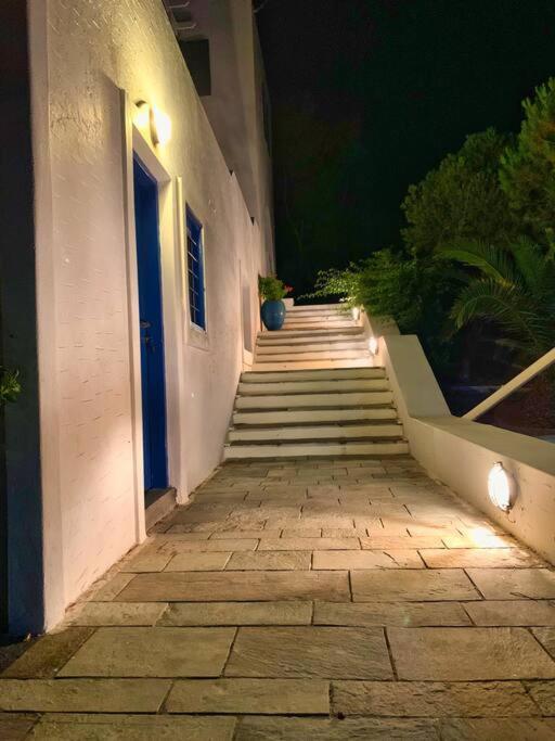 Verros Suite: Private In Unique Pool Kanala